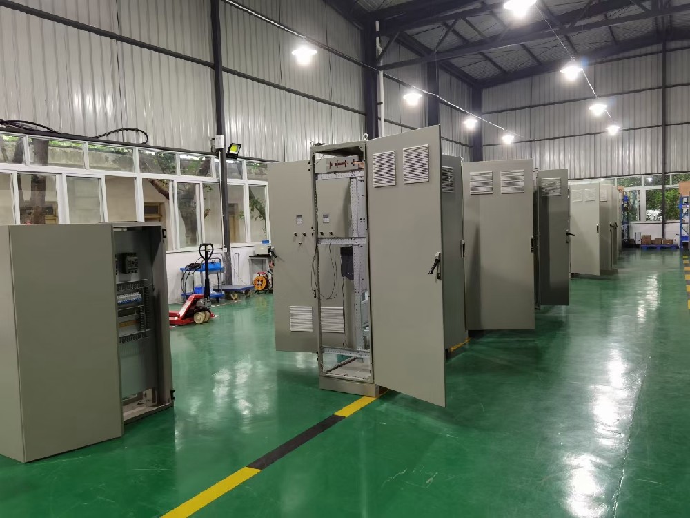 分歧海拔高度对电力调整器的散热和绝缘机能有怎么的影响？